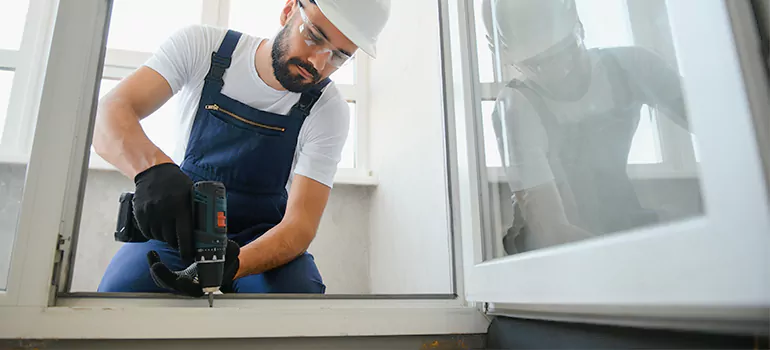 Replace Broken Window Pane in Three Lakes, FL